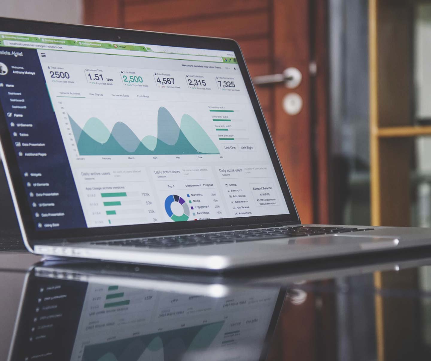 Laptop displaying SEO results